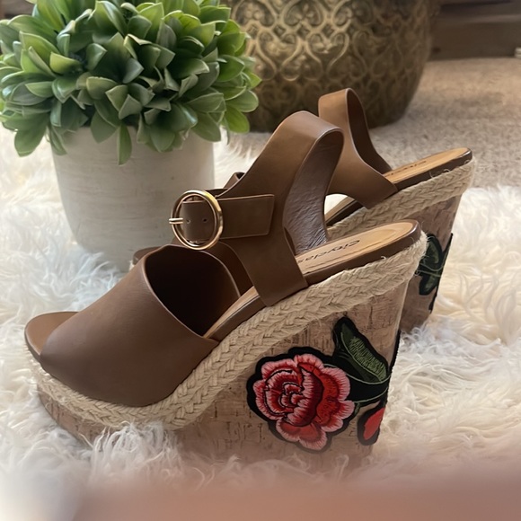 Tan Wedge Heels with Embroidery by Charlotte Russe. Like new condition. - Picture 3 of 8